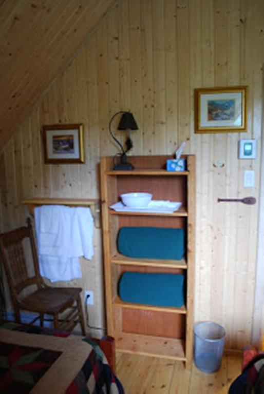 Auberge De La Riviere Matapedia - Matapedia River Lodge Routhierville Ruang foto