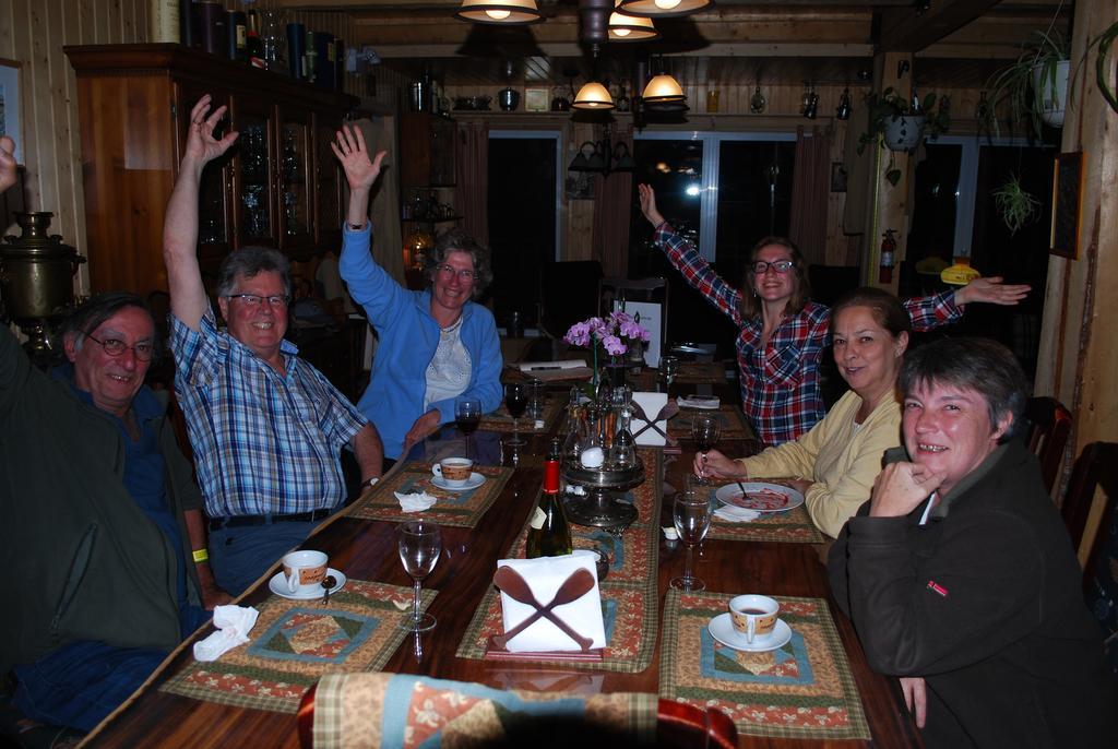 Auberge De La Riviere Matapedia - Matapedia River Lodge Routhierville Bagian luar foto